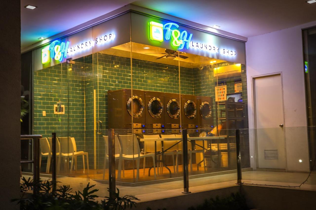 Sunvida Tower Residences Infront Of Sm City Cebu Екстер'єр фото